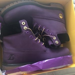 NBA lakers color timberlands